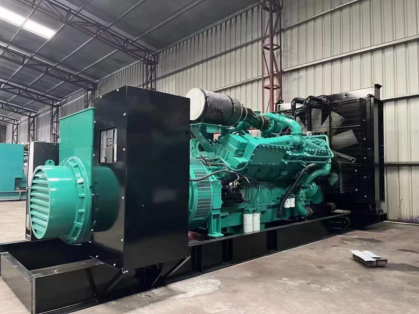 石首如何降低 800kW 柴油发电机输出电流的波动？
