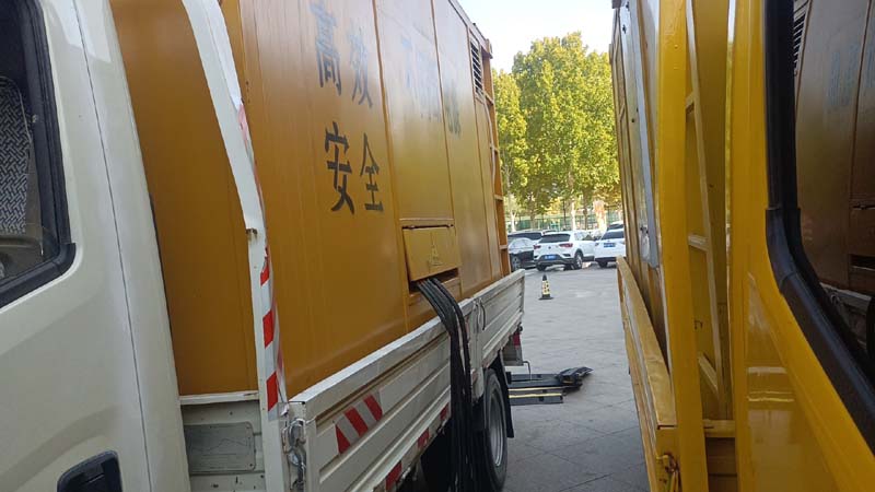 石首如何判断柴油发电机组和UPS电源的切换时间是否符合要求？