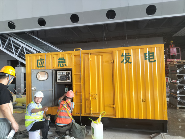 石首怎样判断空气滤清器是否需要更换？